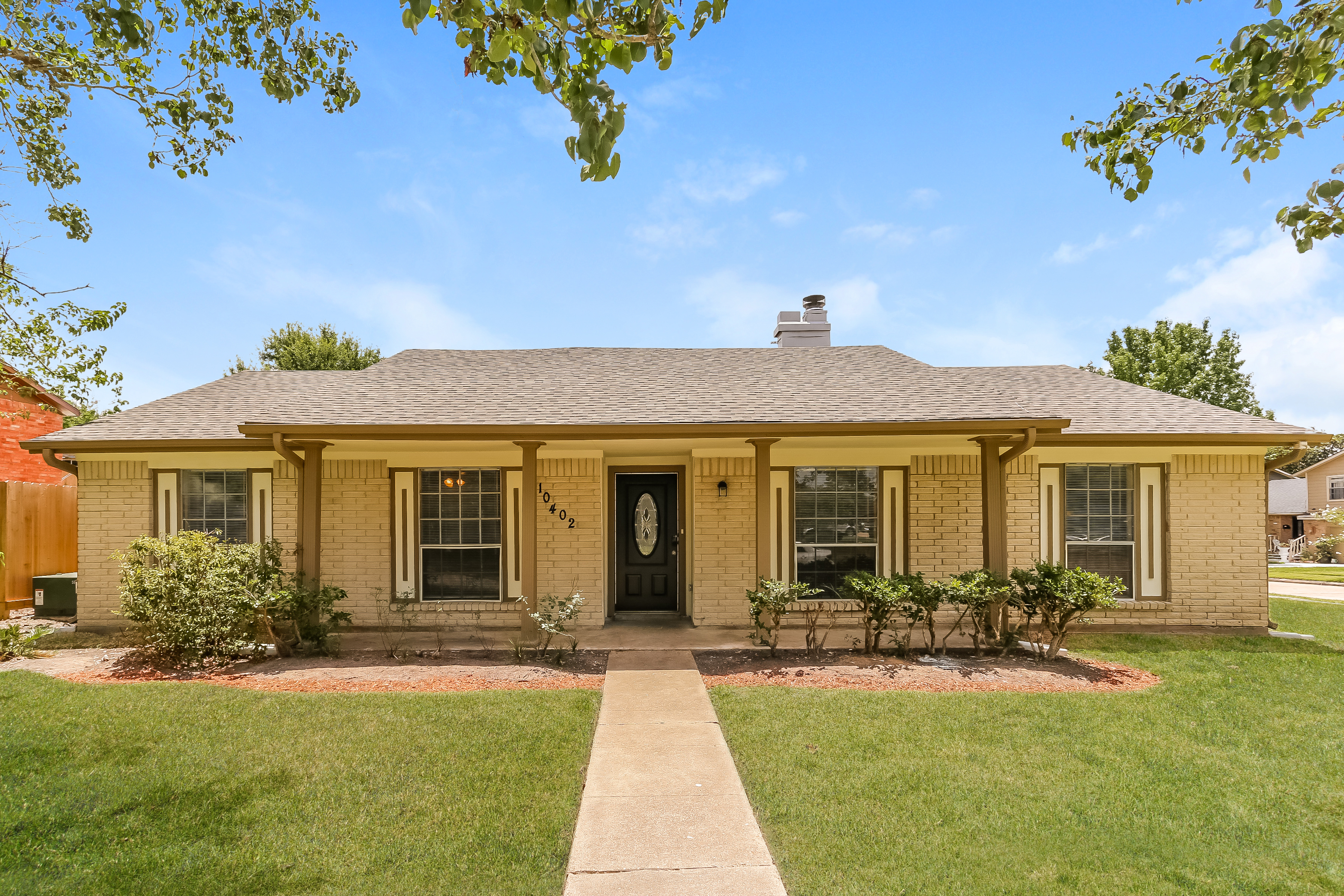 10402 Sagetree Dr Houston, TX 77089